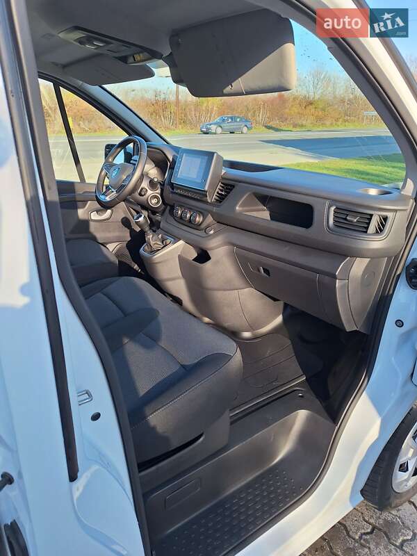 Грузовой фургон Renault Trafic 2023 в Черновцах