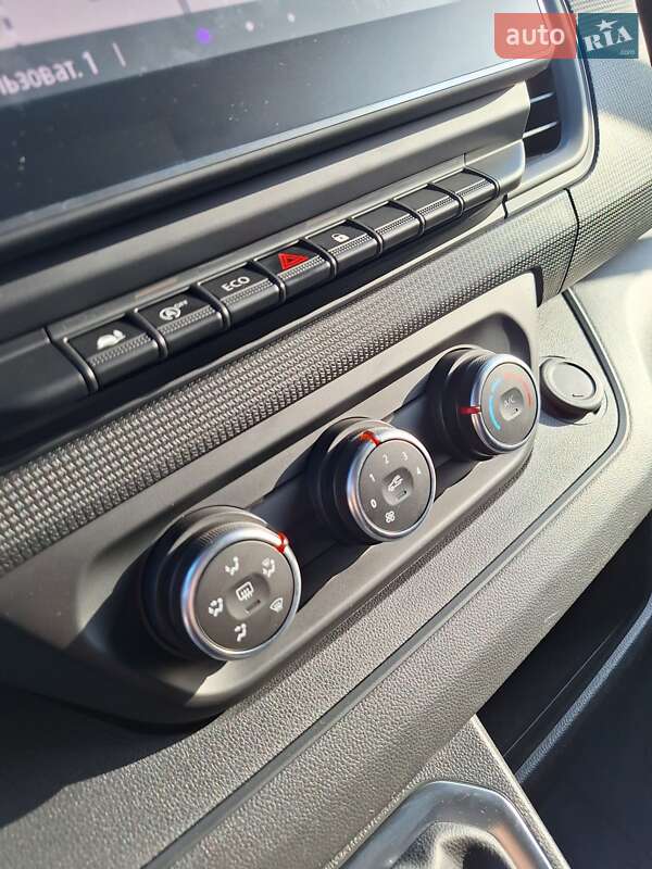 Грузовой фургон Renault Trafic 2023 в Черновцах