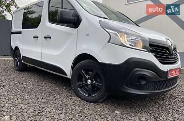 Вантажний фургон Renault Trafic 2015 в Ковелі