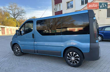 Минивэн Renault Trafic 2004 в Каменец-Подольском