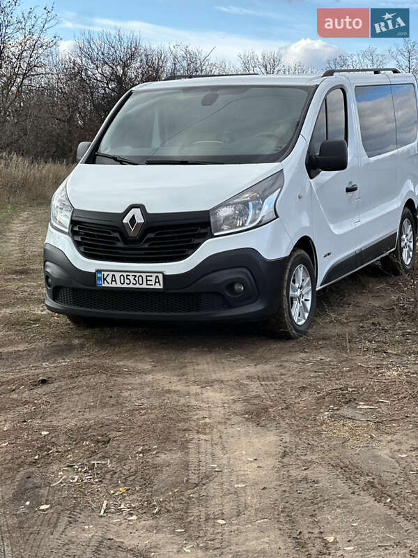 Renault Trafic 2015