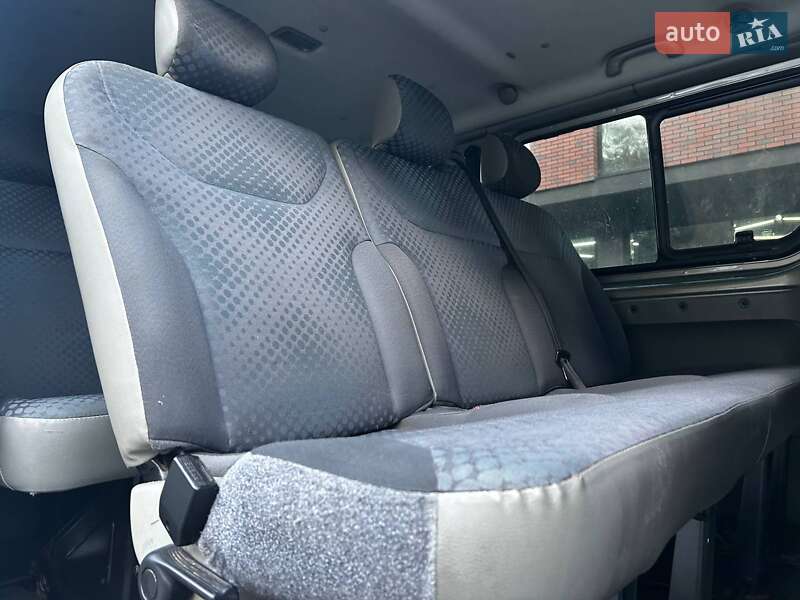 Минивэн Renault Trafic 2008 в Черновцах