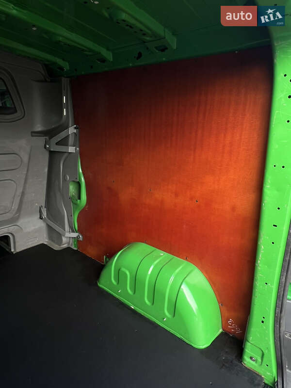 Минивэн Renault Trafic 2013 в Дубно