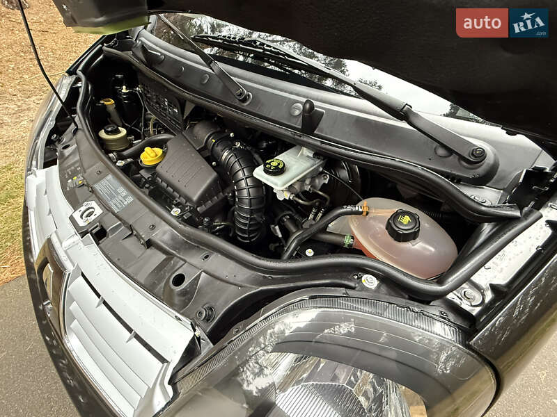 Мінівен Renault Trafic 2013 в Києві