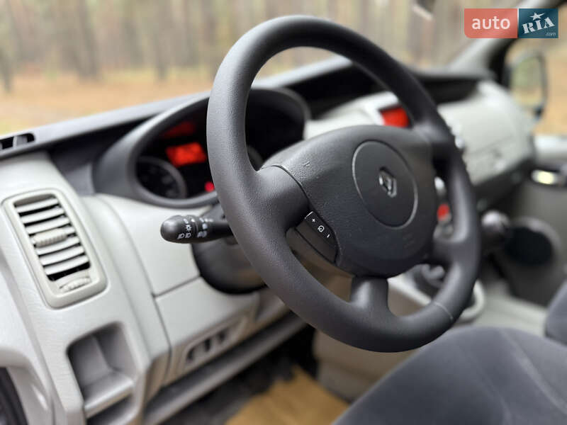 Мінівен Renault Trafic 2013 в Києві