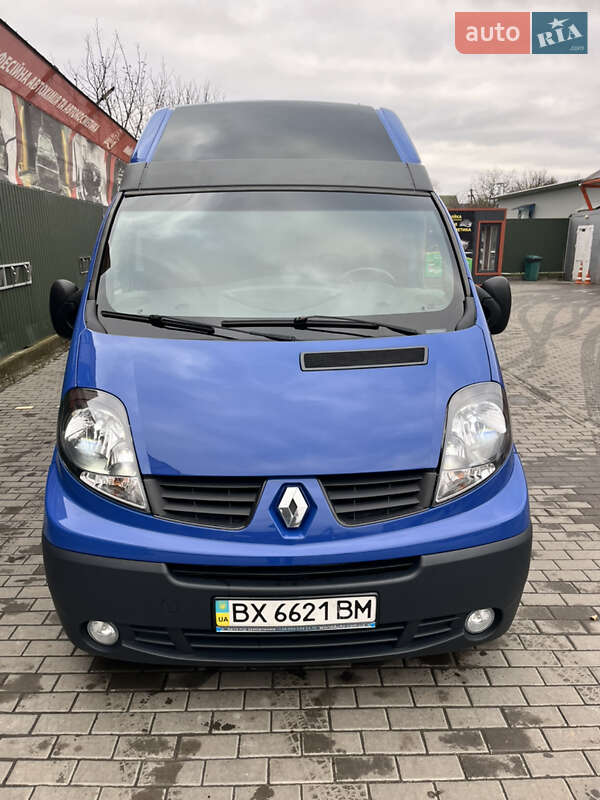Микроавтобус грузовой (до 3,5т) Renault Trafic 2006 в Полонном фото 2 Микроавтобус грузовой (до 3,5т) Renault Trafic 2006 в Полонном