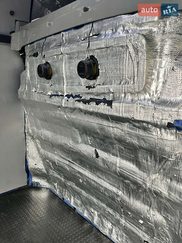 Микроавтобус грузовой (до 3,5т) Renault Trafic 2006 в Полонном фото 30 Микроавтобус грузовой (до 3,5т) Renault Trafic 2006 в Полонном