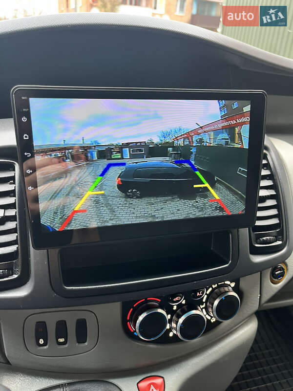 Микроавтобус грузовой (до 3,5т) Renault Trafic 2006 в Полонном фото 34 Микроавтобус грузовой (до 3,5т) Renault Trafic 2006 в Полонном