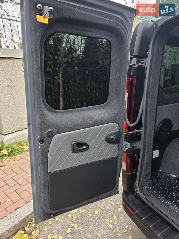 Минивэн Renault Trafic 2021 в Умани фото 15 Минивэн Renault Trafic 2021 в Умани