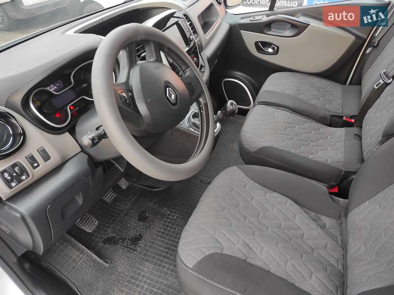 Грузовой фургон Renault Trafic 2016 в Луцке