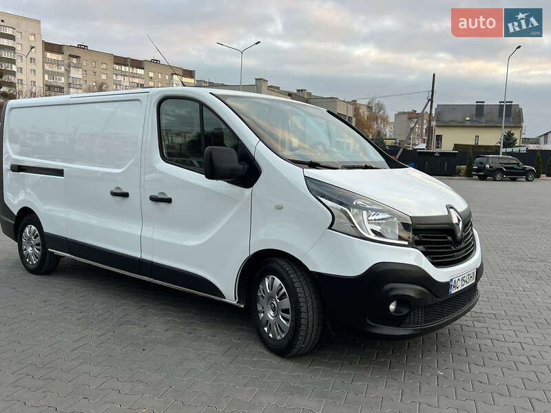 Грузовой фургон Renault Trafic 2017 в Луцке