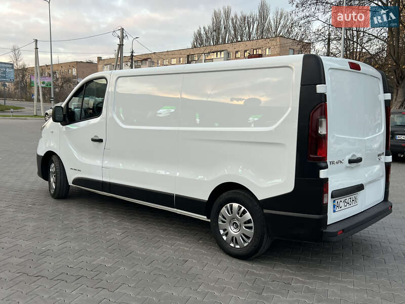 Грузовой фургон Renault Trafic 2017 в Луцке