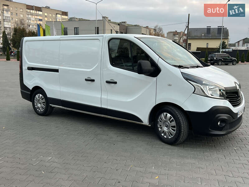Грузовой фургон Renault Trafic 2017 в Луцке