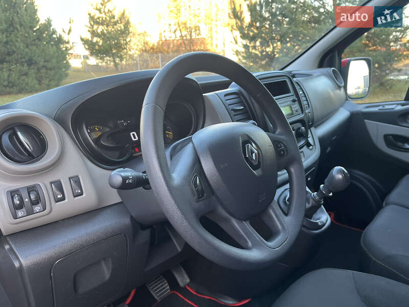Грузопассажирский фургон Renault Trafic 2016 в Ковеле фото 8 Грузопассажирский фургон Renault Trafic 2016 в Ковеле