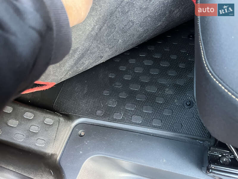 Грузопассажирский фургон Renault Trafic 2016 в Ковеле фото 32 Грузопассажирский фургон Renault Trafic 2016 в Ковеле