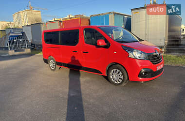 Вантажопасажирський фургон Renault Trafic 2016 в Ковелі