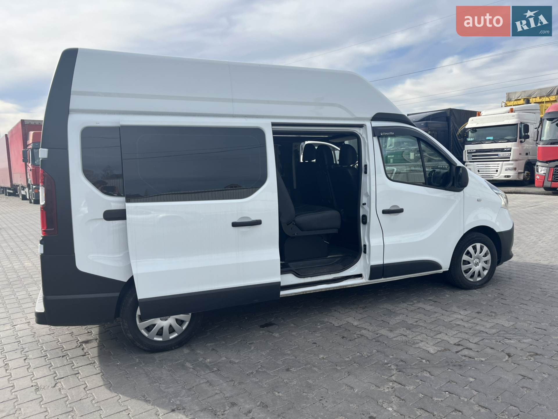 2020 Renault Trafic - мініатюра 13