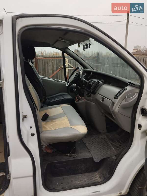 Минивэн Renault Trafic 2006 в Днепре