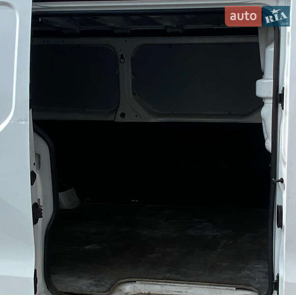 Грузовой фургон Renault Trafic 2018 в Ровно фото 19 Грузовой фургон Renault Trafic 2018 в Ровно