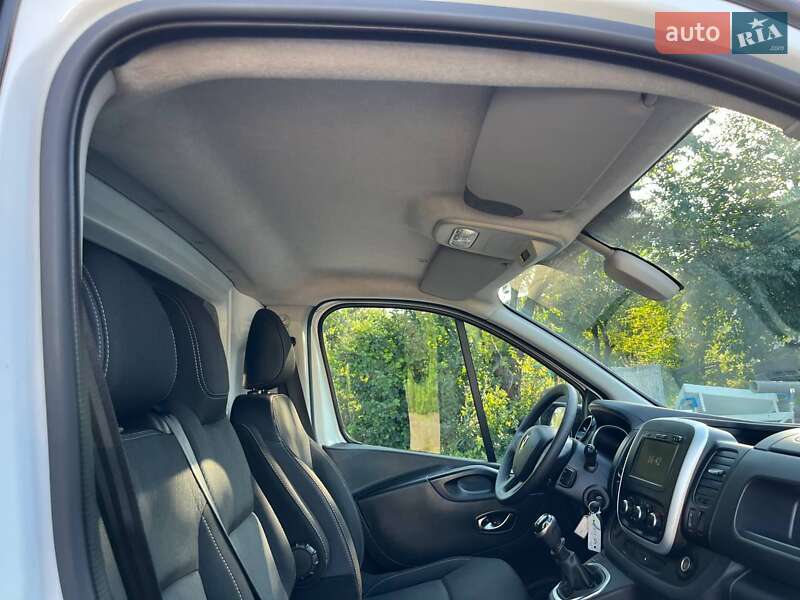 Вантажний фургон Renault Trafic 2020 в Дубні
