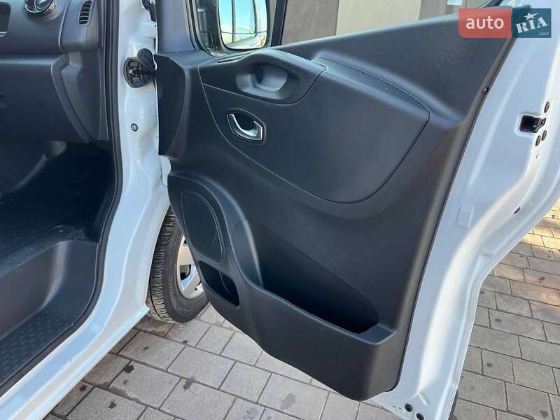 Вантажний фургон Renault Trafic 2020 в Дубні