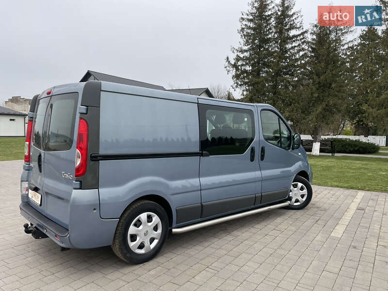 Минивэн Renault Trafic 2012 в Дубно