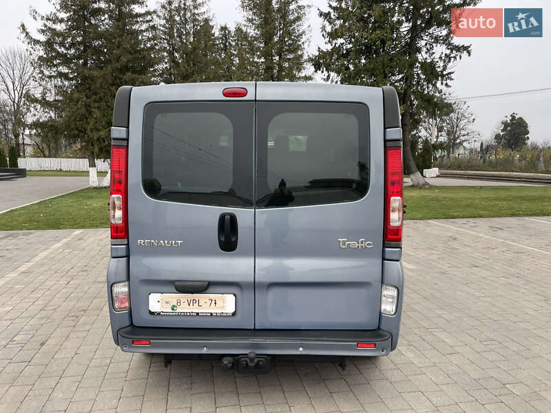 Минивэн Renault Trafic 2012 в Дубно