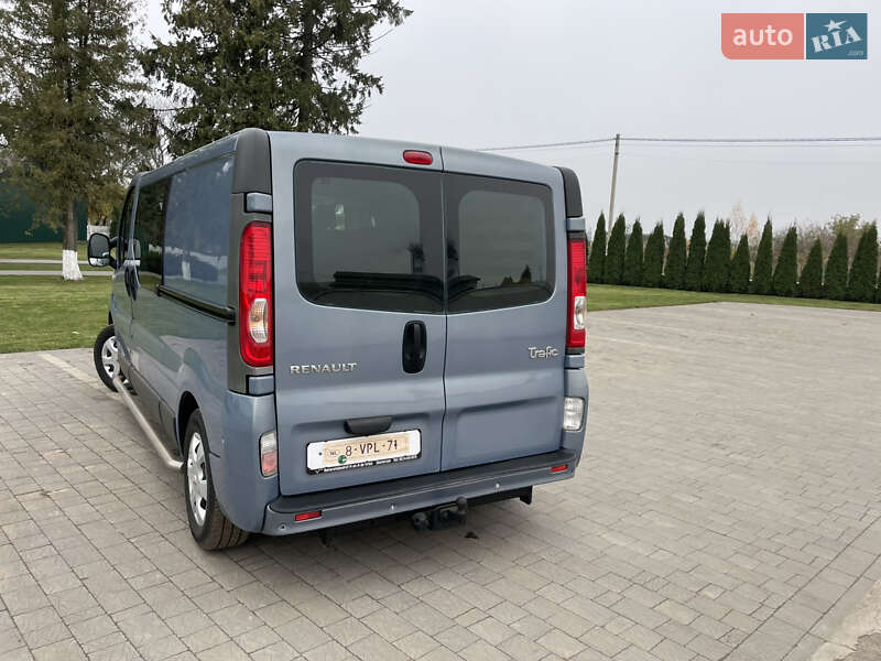 Минивэн Renault Trafic 2012 в Дубно