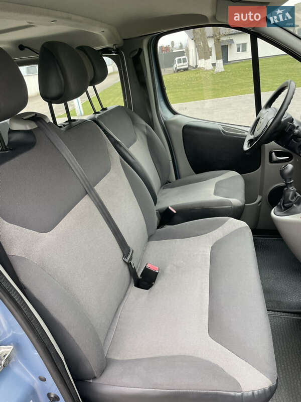 Минивэн Renault Trafic 2012 в Дубно