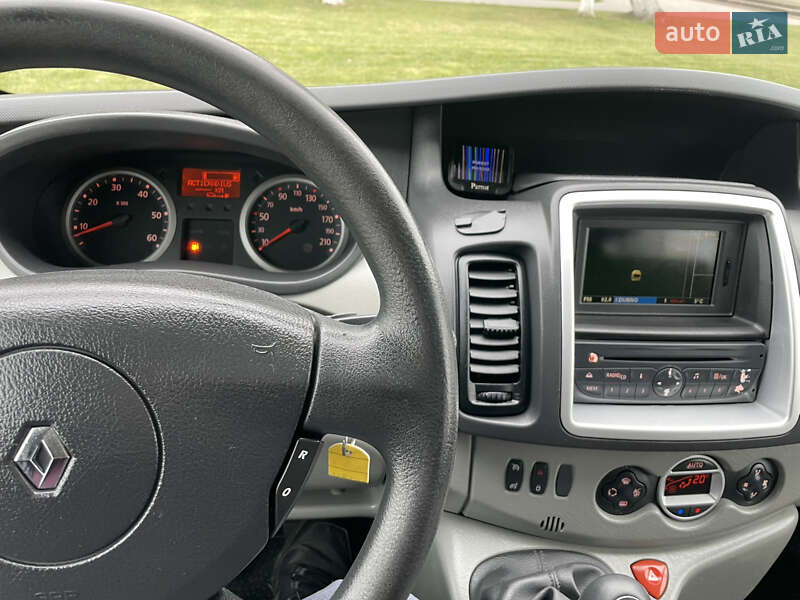 Минивэн Renault Trafic 2012 в Дубно