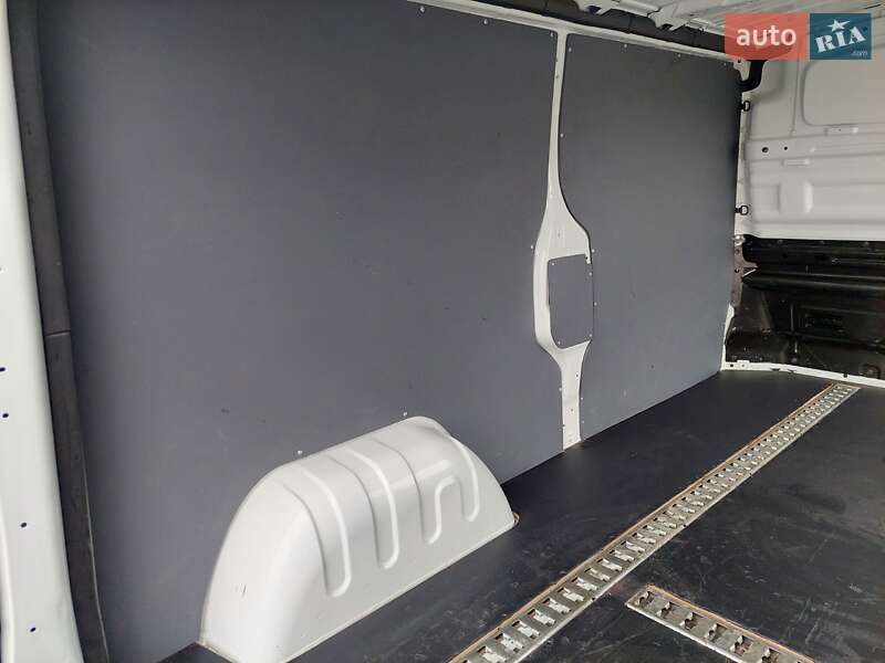 Грузовой фургон Renault Trafic 2021 в Львове фото 47 Грузовой фургон Renault Trafic 2021 в Львове