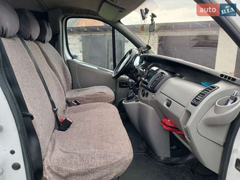 Минивэн Renault Trafic 2001 в Шептицькому фото 4 Минивэн Renault Trafic 2001 в Шептицькому