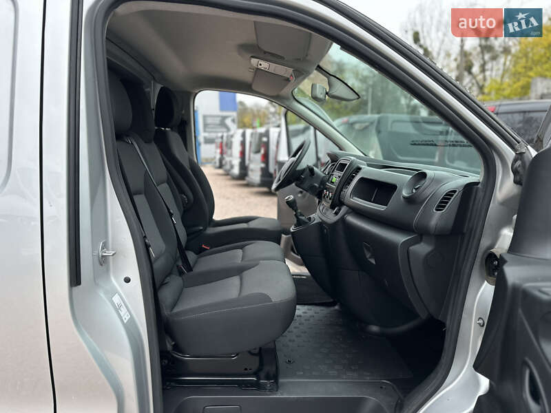 Вантажний фургон Renault Trafic 2021 в Рівному