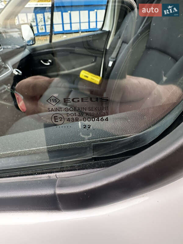 Минивэн Renault Trafic 2022 в Киеве фото 39 Минивэн Renault Trafic 2022 в Киеве