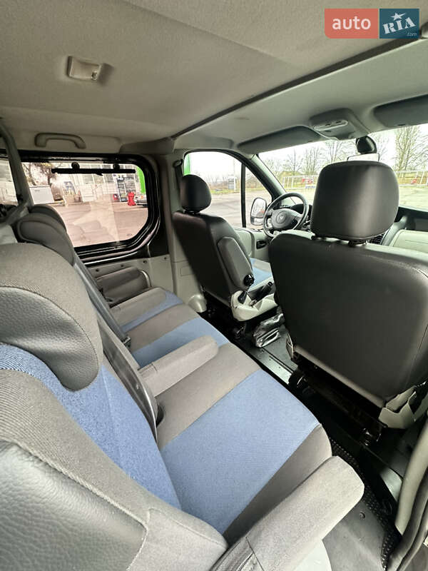 Минивэн Renault Trafic 2012 в Миргороде фото 40 Минивэн Renault Trafic 2012 в Миргороде