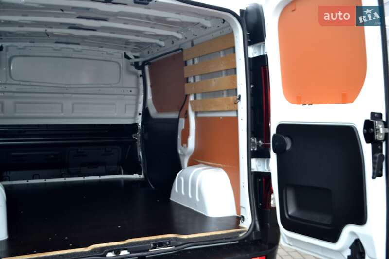 Вантажний фургон Renault Trafic 2021 в Хмельницькому фото 150 Вантажний фургон Renault Trafic 2021 в Хмельницькому