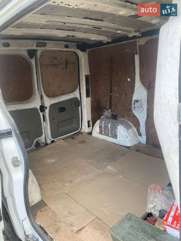 Грузовой фургон Renault Trafic 2002 в Тернополе фото 8 Грузовой фургон Renault Trafic 2002 в Тернополе