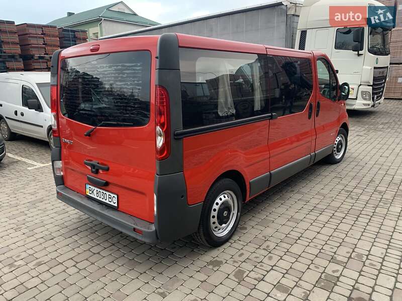 Минивэн Renault Trafic 2007 в Ровно