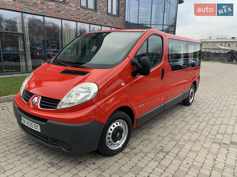 Минивэн Renault Trafic 2007 в Ровно