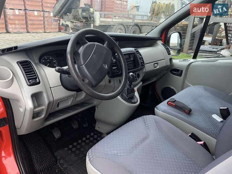 Минивэн Renault Trafic 2007 в Ровно