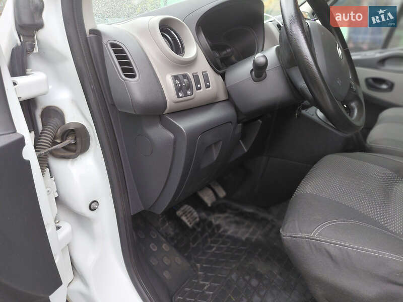 Минивэн Renault Trafic 2015 в Бродах фото 15 Минивэн Renault Trafic 2015 в Бродах