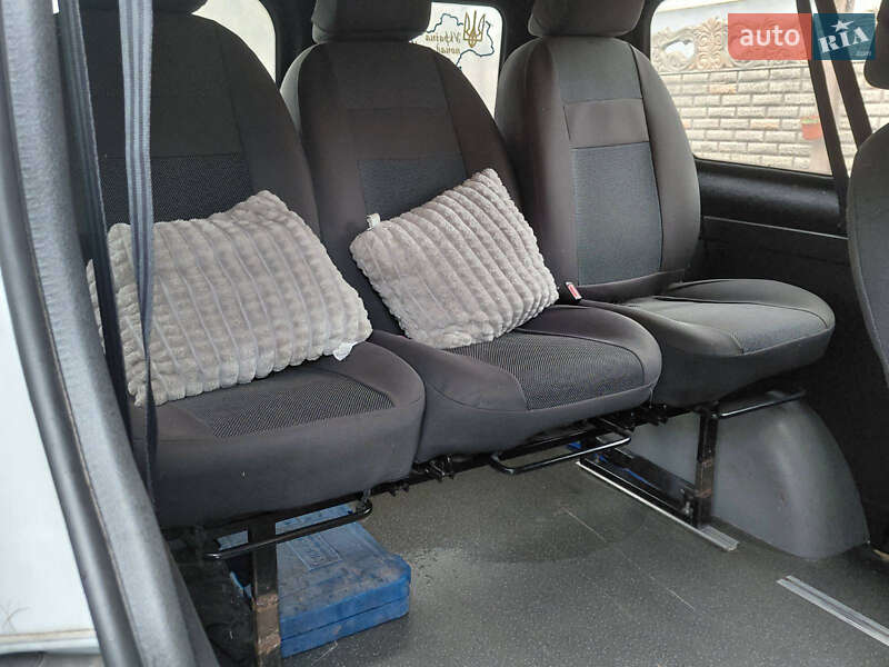 Минивэн Renault Trafic 2015 в Бродах фото 26 Минивэн Renault Trafic 2015 в Бродах