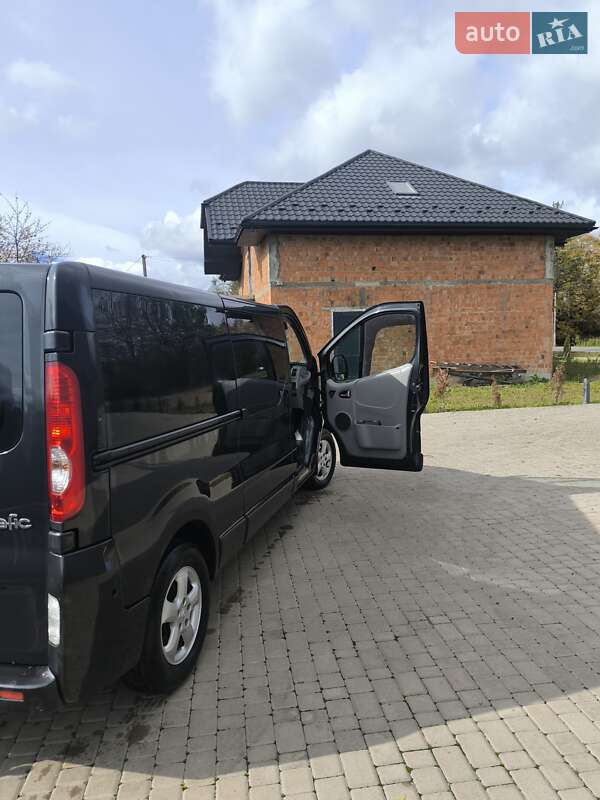 Минивэн Renault Trafic 2011 в Черновцах фото 8 Минивэн Renault Trafic 2011 в Черновцах