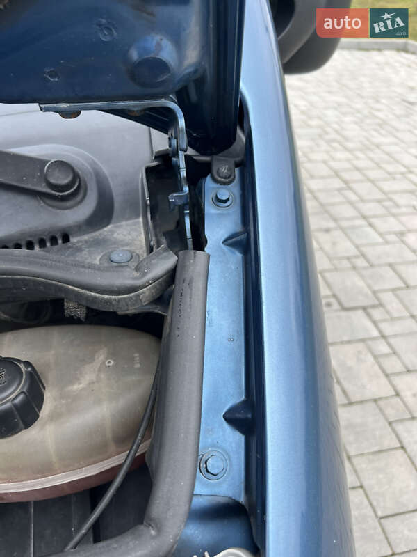 Мінівен Renault Trafic 2005 в Здолбуніві