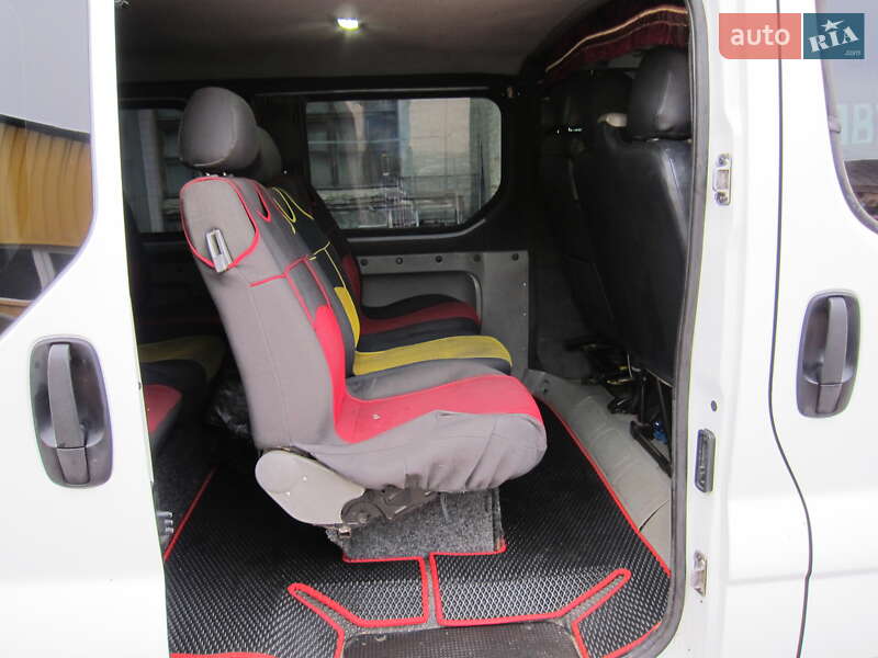 Минивэн Renault Trafic 2004 в Чернигове