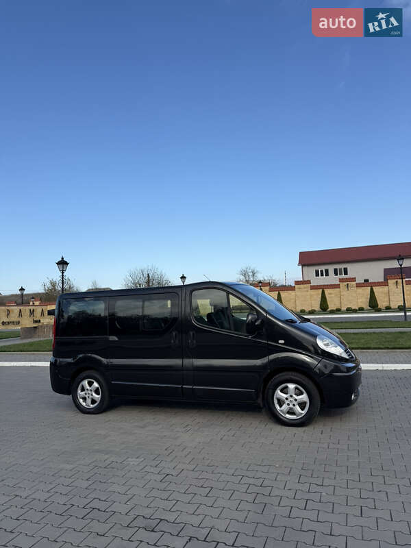 Минивэн Renault Trafic 2011 в Измаиле фото 8 Минивэн Renault Trafic 2011 в Измаиле