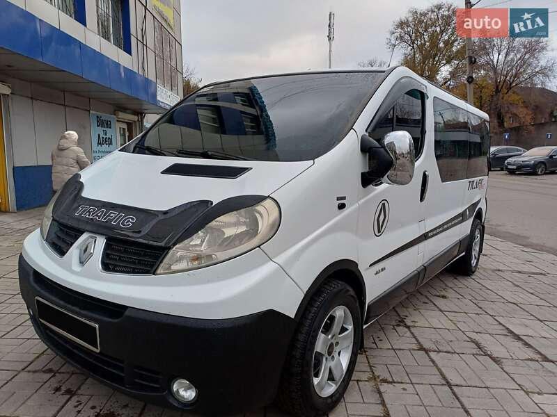 Минивэн Renault Trafic 2008 в Каменском
