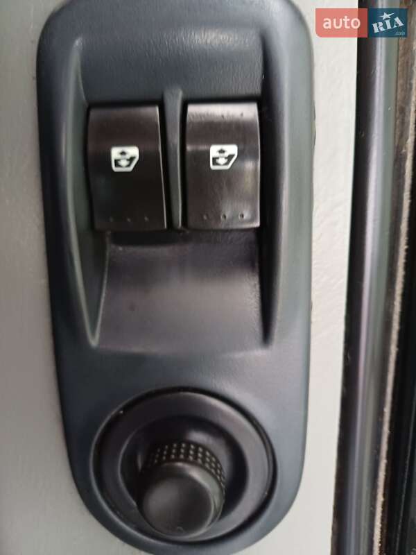 Минивэн Renault Trafic 2008 в Каменском