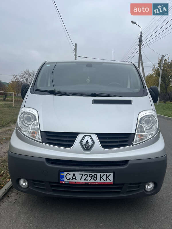 Грузопассажирский фургон Renault Trafic 2013 в Черкассах