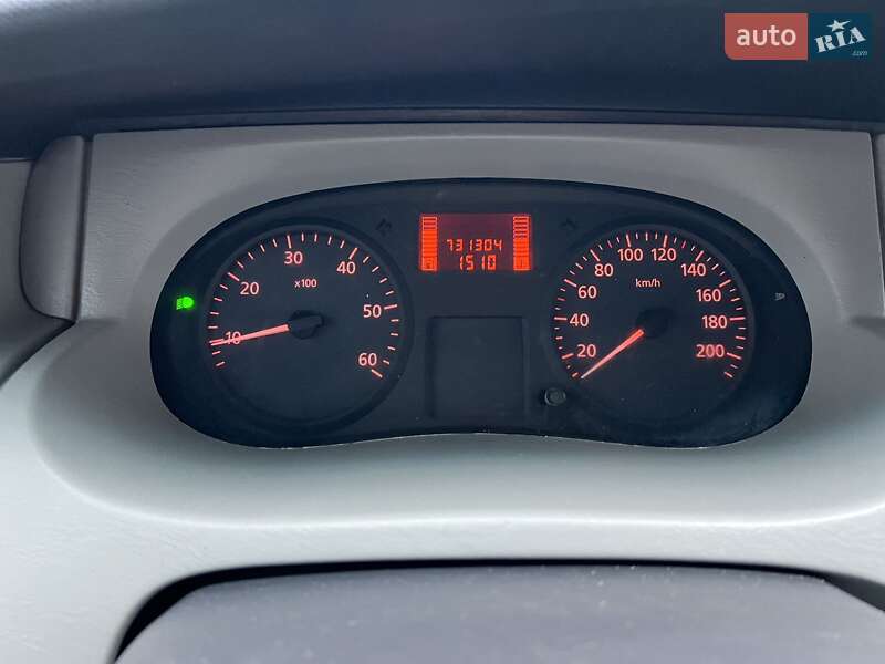 Грузовой фургон Renault Trafic 2006 в Баре фото 11 Грузовой фургон Renault Trafic 2006 в Баре